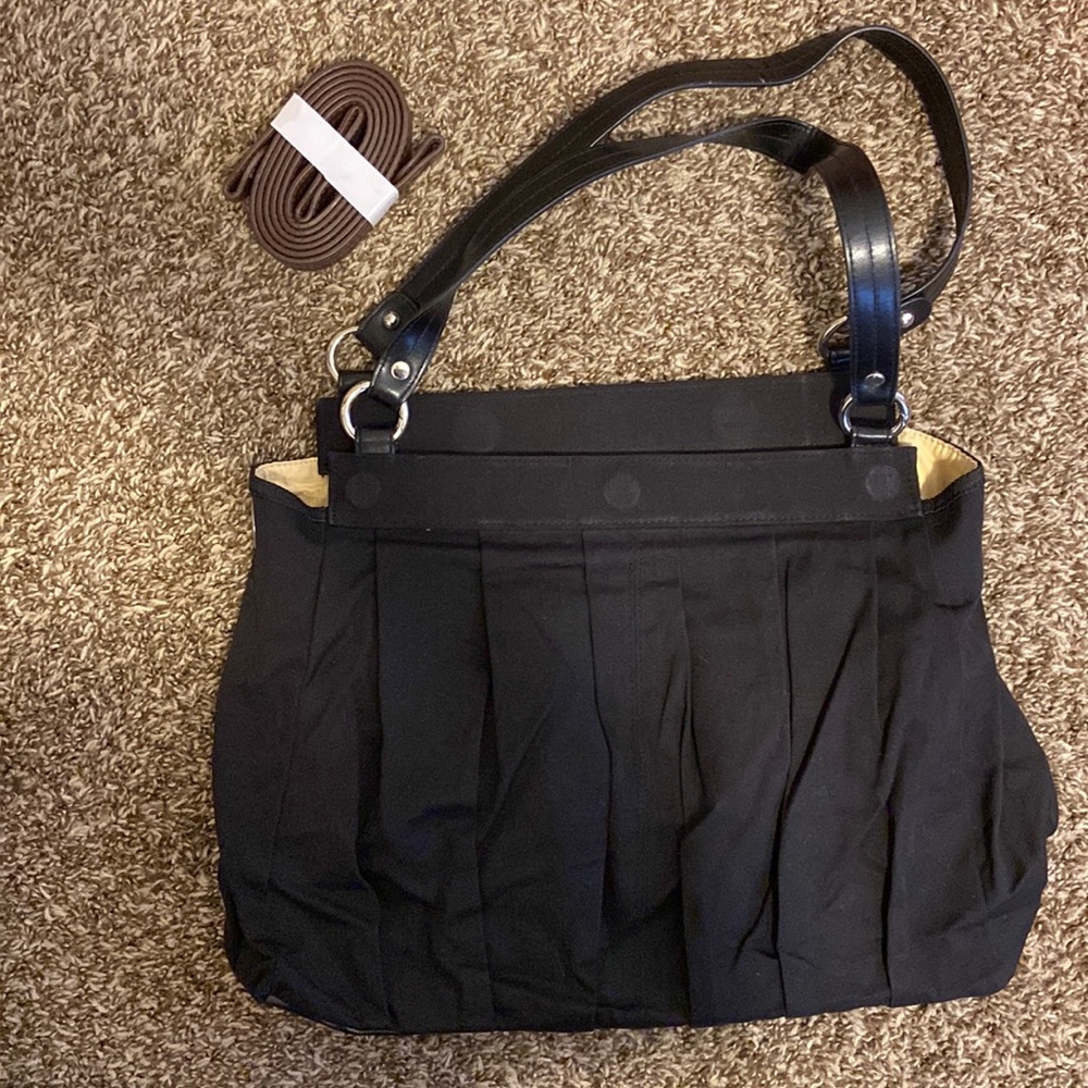 Miche ‘Prima’ base purse/base w brand new brown straps. Pet & smoke free